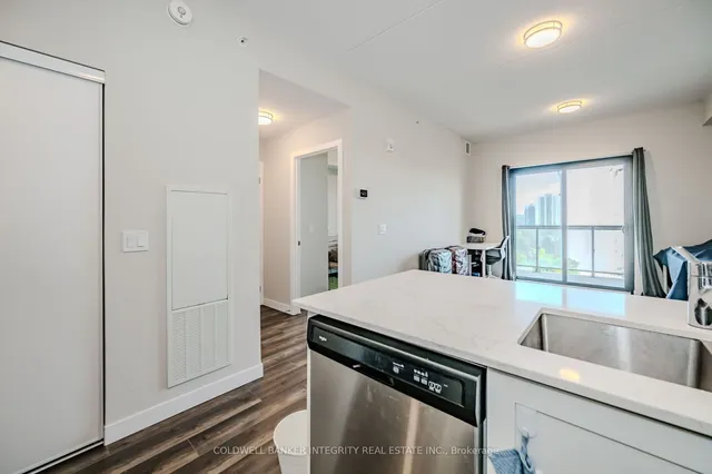 Additional image 12 of 15 Queent St Unit 10