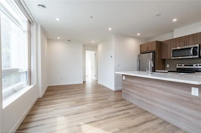 Additional image 11 of 467 Charlton Ave Unit 308