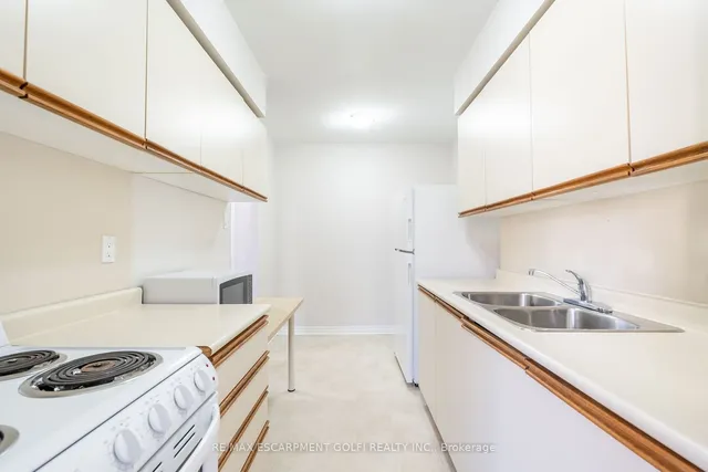 Additional image 13 of 1966 MAIN St Unit 804