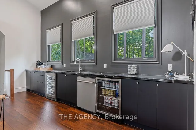 Additional image 22 of 347 East Hart Cres