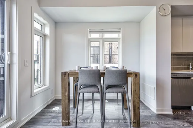 Additional image 10 of 27 SPRUCE PINES Cres