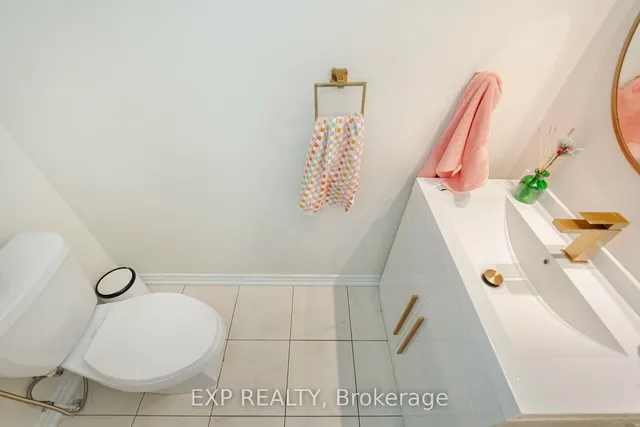 Additional image 18 of 106 Lemieux Crt