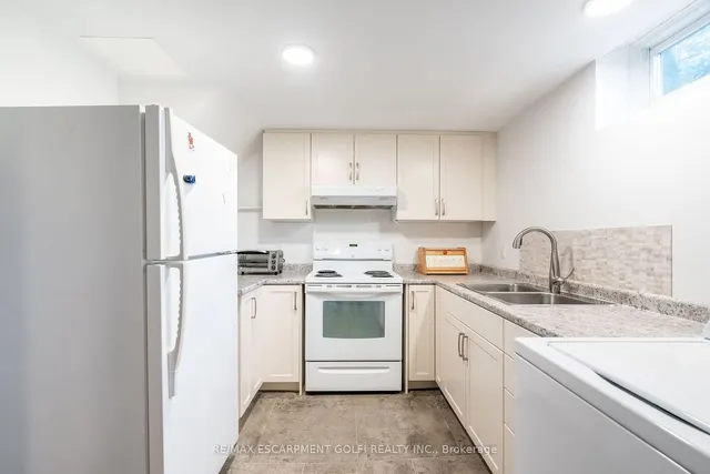 Additional image 15 of 130 KINGS FOREST Dr