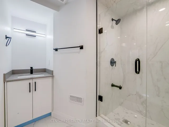 Additional image 34 of 129 Mclaughlin Ave