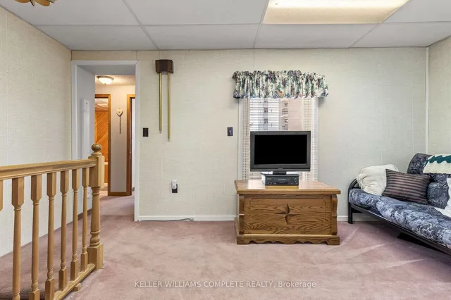 Additional image 15 of 11 FORD St