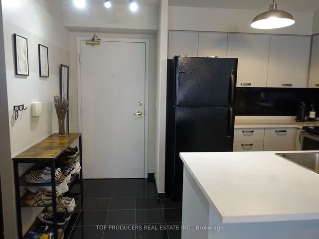 Additional image 10 of 51 Harrison Garden Blvd Unit 705