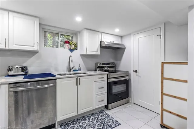 Additional image 28 of 136 Brantdale Ave