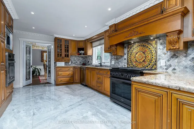 Additional image 11 of 28 STONEGATE Dr