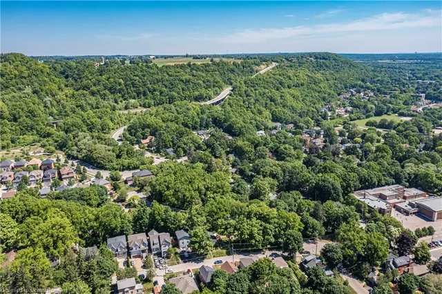 Additional image 36 of 62 Alma St