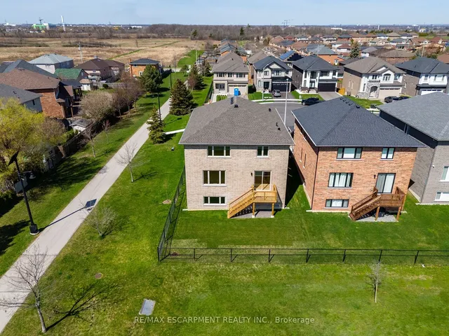 Additional image 31 of 34 Hampshire Pl