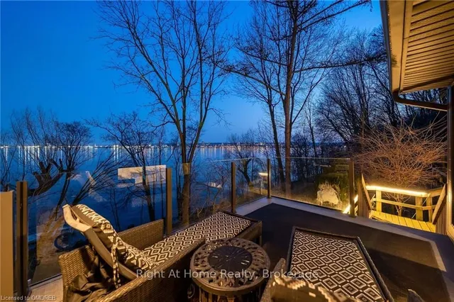 Additional image 20 of 868 DANFORTH Pl