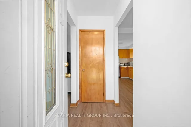 Additional image 6 of 51 Robroy Ave