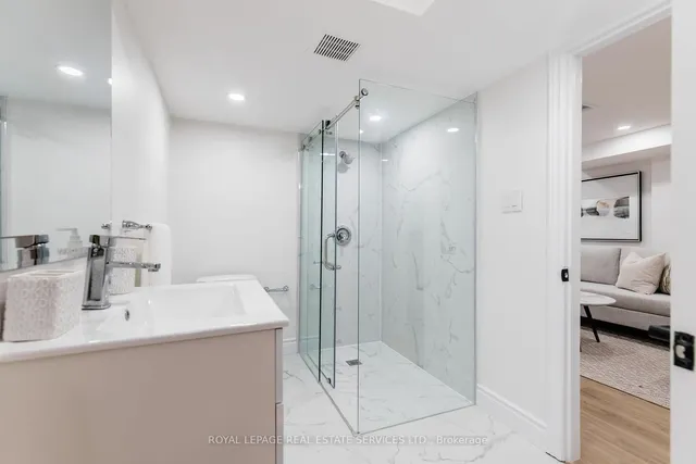 Additional image 33 of 46 Upper Walker Ave