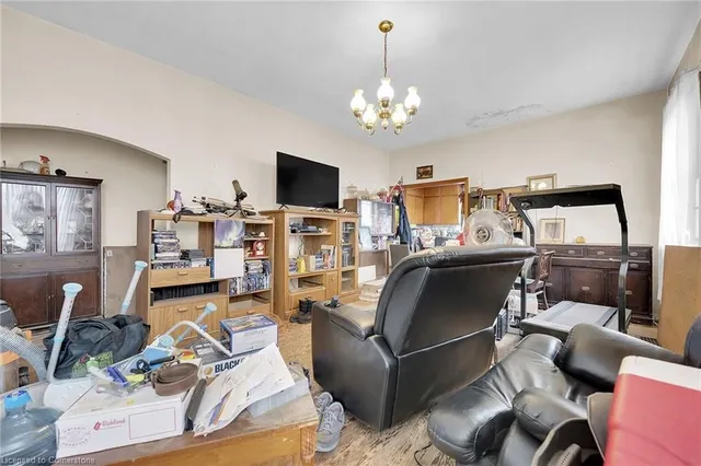 Additional image 26 of 1221 Binbrook Rd