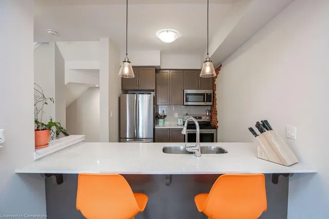 Additional image 16 of 377 Glancaster Rd Unit 57