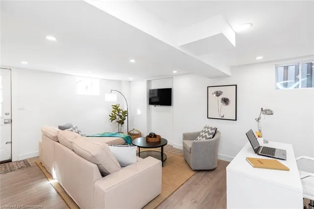 Additional image 40 of 273 Bonaventure Dr