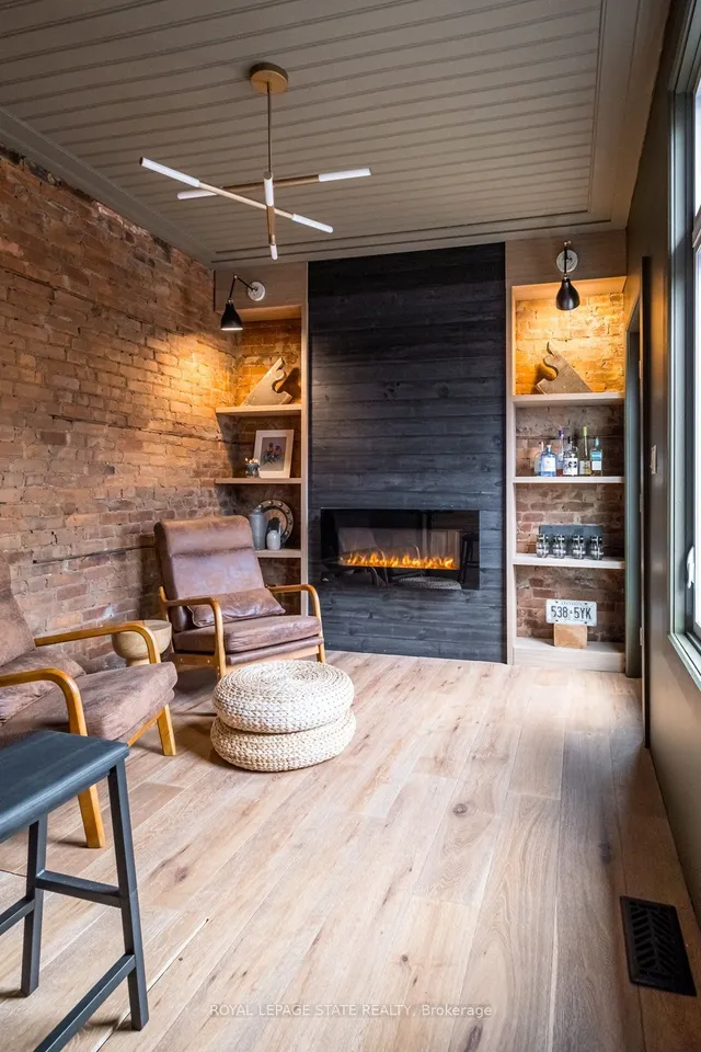 Additional image 17 of 20 Peter St