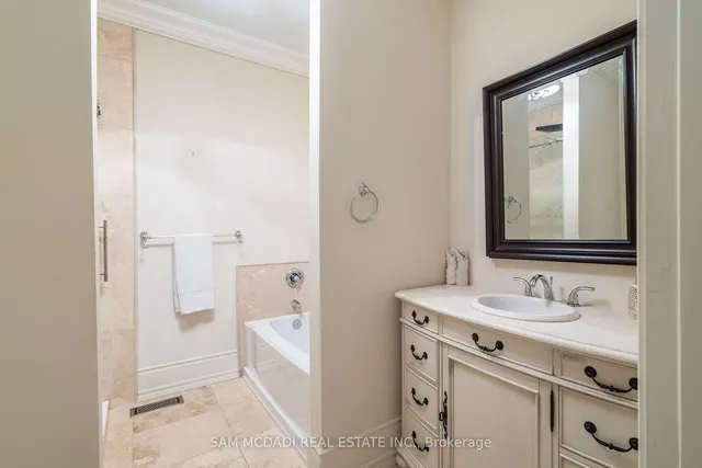 Additional image 24 of 6195 Milburough Line