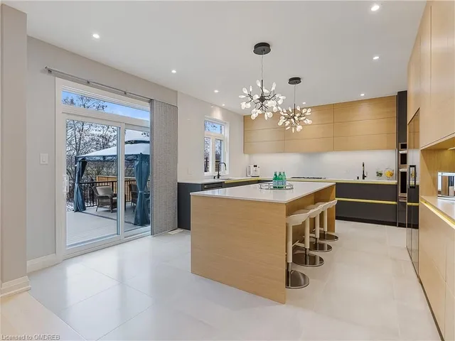 Additional image 14 of 395 Klein Cir