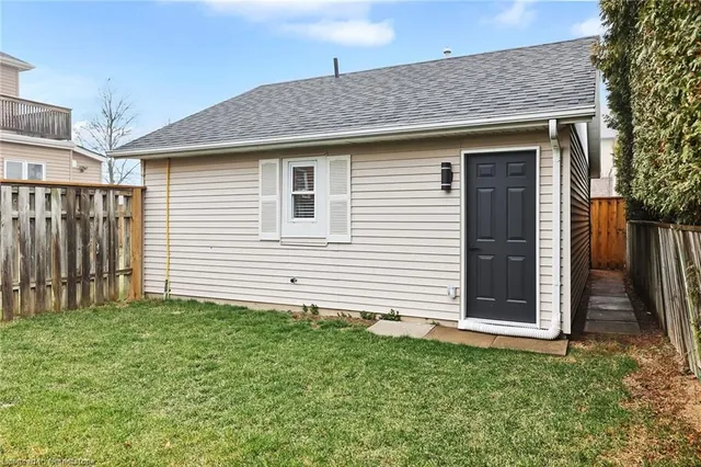 Additional image 46 of 274 Margaret Ave