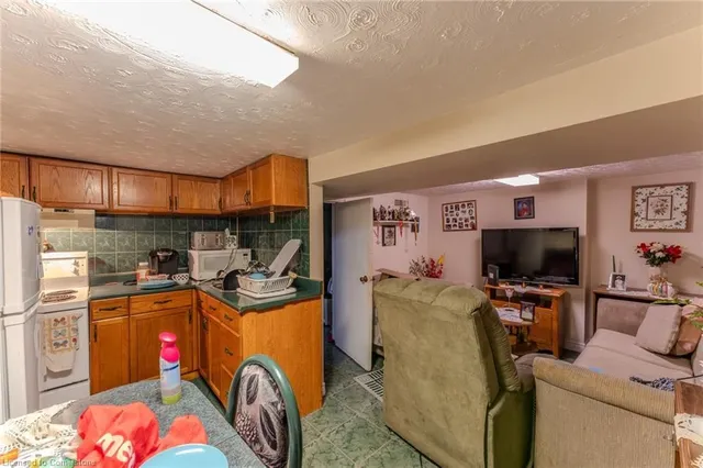 Additional image 15 of 33 Clyde St