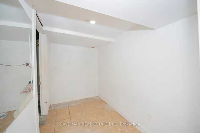 Additional image 35 of 23 lyndhurst St