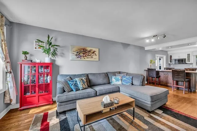 Additional image 9 of 2439 BARCLAY Rd