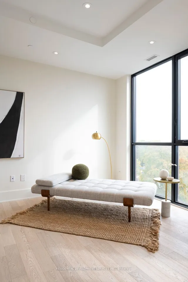 Additional image 11 of 1 Strathgowan Ave Unit LPH 804