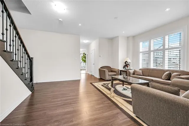 Additional image 10 of 3 Aldgate Ave