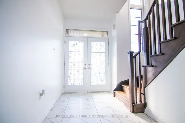 Additional image 3 of 112 Queen Mary Blvd