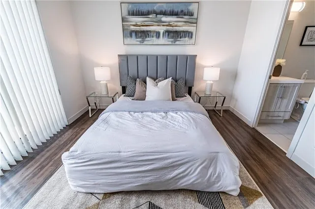 Additional image 27 of 2081 FAIRVIEW St Unit 1406