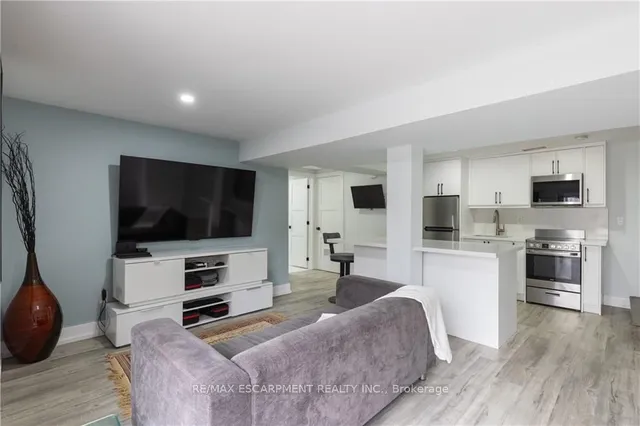 Additional image 27 of 676 Bayshore Blvd