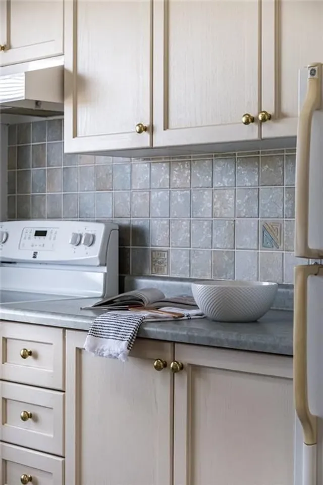 Additional image 22 of 3497 UPPER MIDDLE Rd Unit 409