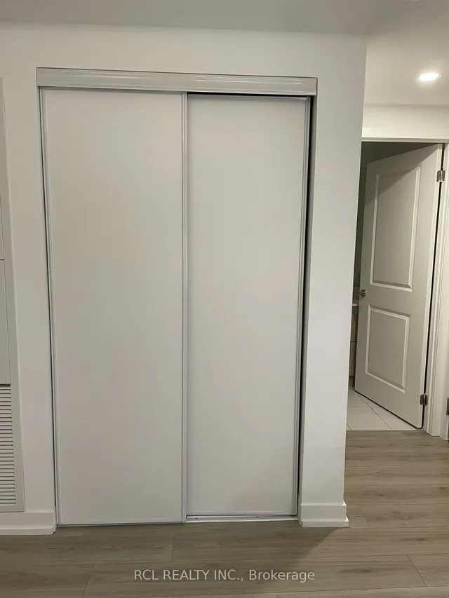 Additional image 10 of 395 Bloor St Unit 1204