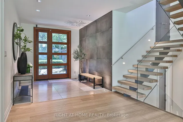 Additional image 3 of 179 Old Yonge St