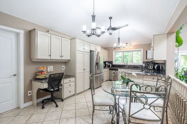 Additional image 15 of 956 Lynden Rd