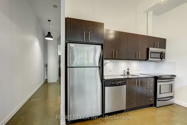 Additional image 10 of 201 Carlaw Ave Unit 201