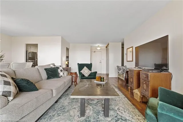 Additional image 12 of 500 Green Rd Unit 1414