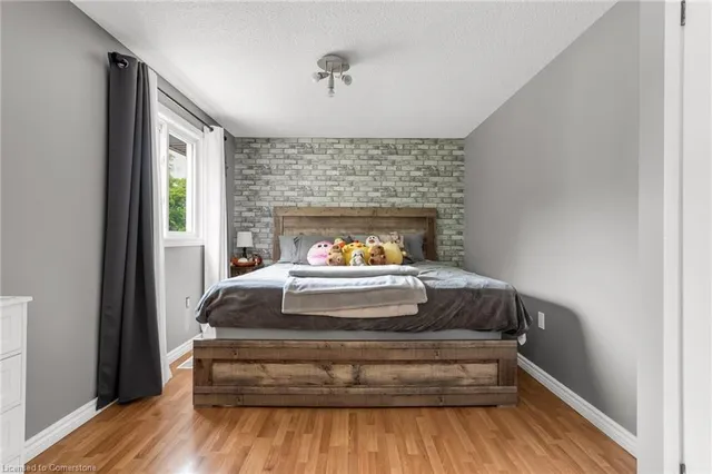 Additional image 17 of 65 Memorial Ave