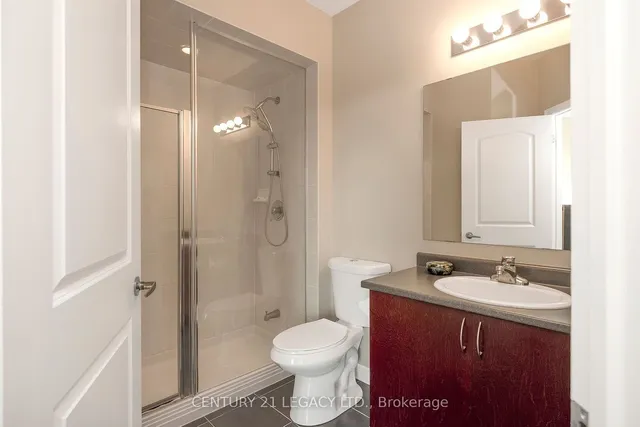 Additional image 33 of 383 Main St Unit 424