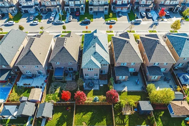 Additional image 38 of 51 Narbonne Cres