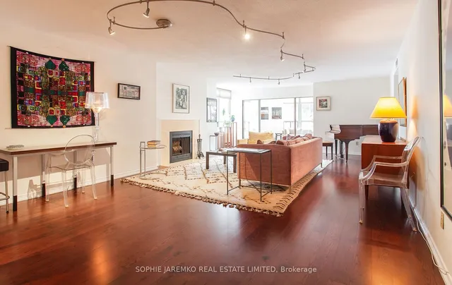 160 Frederick St Unit 706