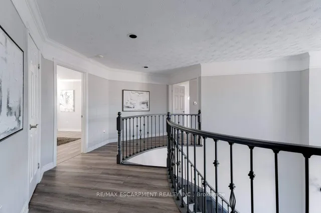 Additional image 26 of 35 Lido Dr