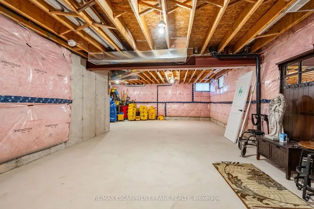 Additional image 31 of 8 CESAR Pl