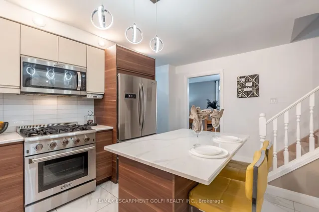 Additional image 15 of 46 VESPER Crt