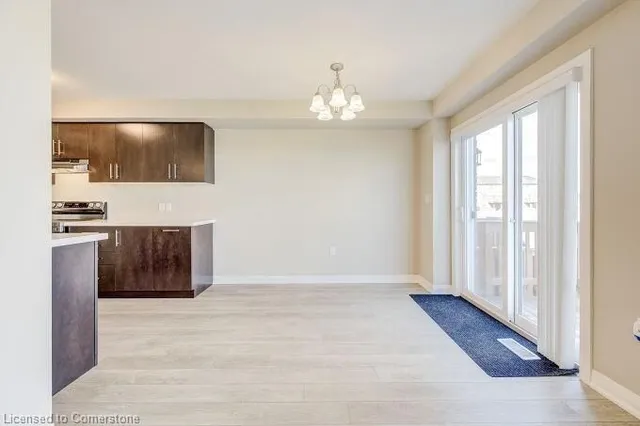 Additional image 16 of 114 Laguna Village Cres