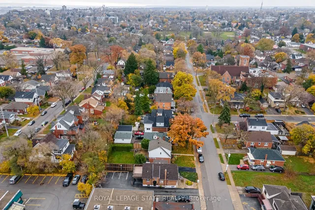 Additional image 40 of 15 Empress Ave