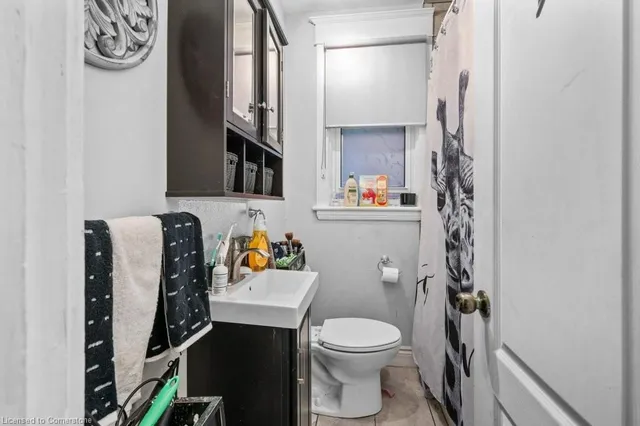 Additional image 13 of 95 Spadina Ave