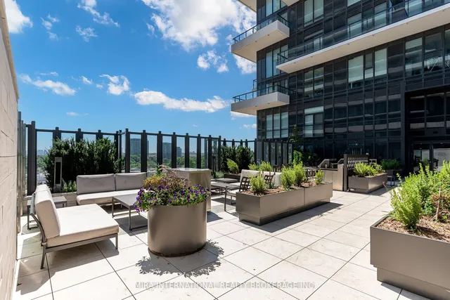 Additional image 34 of 30 Inn On The Park Dr Unit 3003