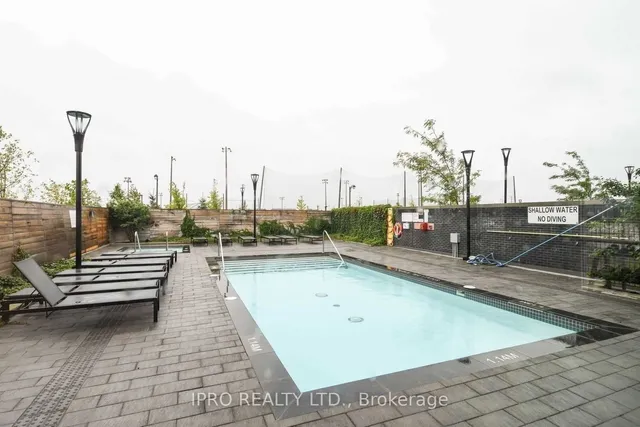 Additional image 27 of 1050 Main St Unit 223